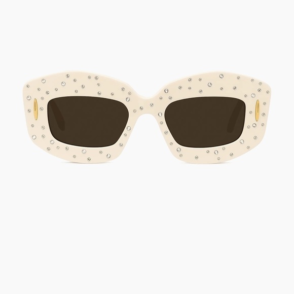LOEWE Cream Crystal Unisex Sunglasses LW4114IS - Picture 2 of 8